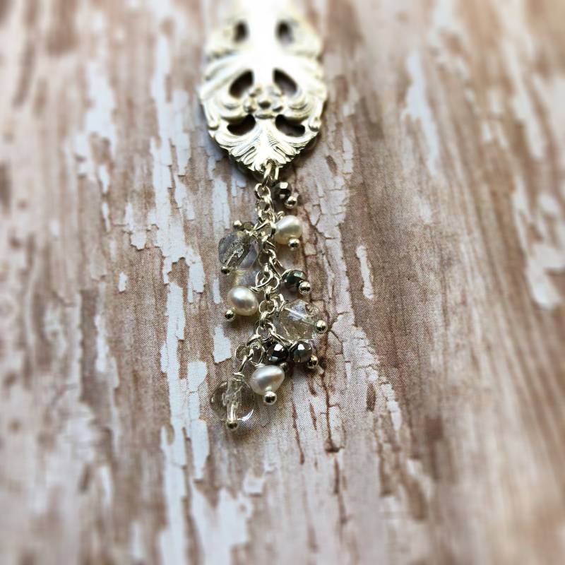 Silberwaren Anhänger von NostalgicDevotion