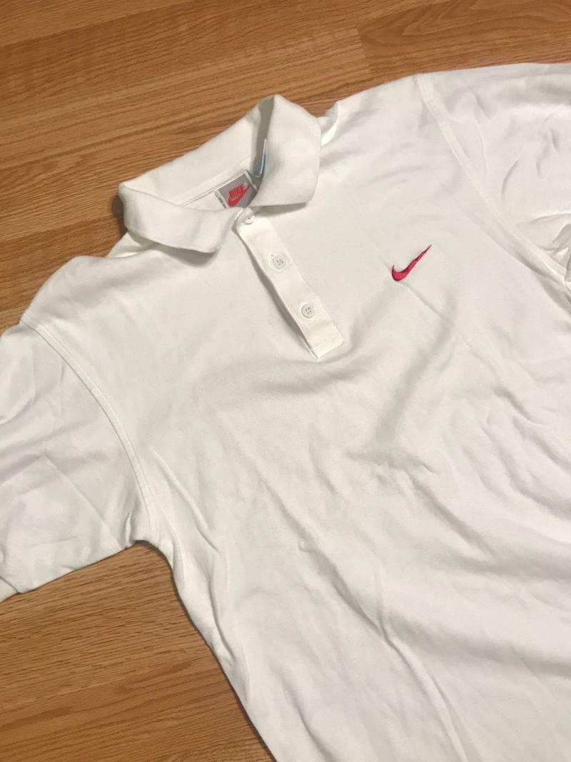 Vintage Nike Polo Größe Klein von NostalgicVault