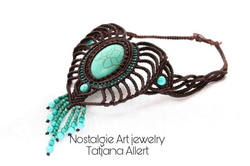 Extraordinary Macrame Gemstone Crystal Necklace Extraordinary Macrame Gemstone Crystal Necklace von NostalgieArt