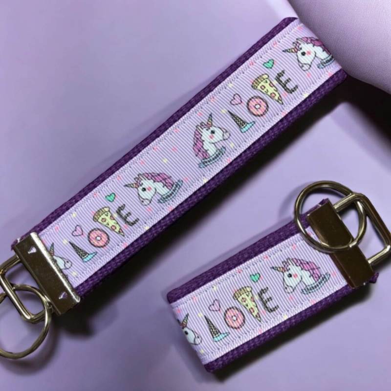 Einhornliebe, Eiscreme, Donut, Pizza, Pommes, Schlüsselanhänger, Armband, Schlüsselanhänger Einhornliebe, Eiscreme, Donut, Pizza, Pommes, Schlüsselanhänger, Armband, Schlüsselanhänger von NotSoCountryCrafts