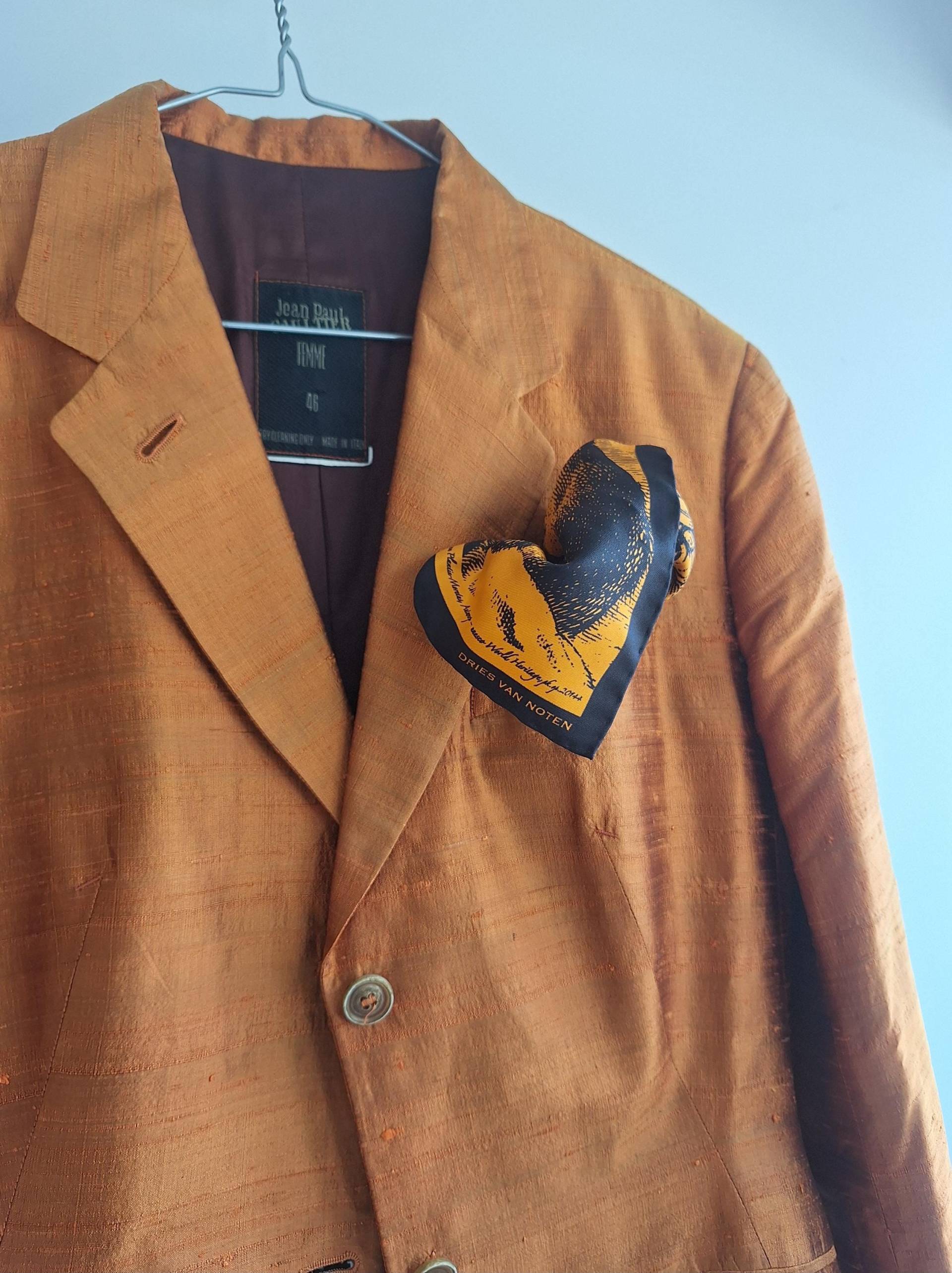 Jean Paul Gaultier Jacke Reine Seide Small Medium 80S Style Orange Hinreißend Glänzend Vintage Beauty Eu Gr. 38 Dupionseide Wildseide Jean Paul Gaultier Jacke Reine Seide Small Medium 80S Style Orange Hinreißend Glänzend Vintage Beauty Eu Gr. 38 Dupionseide Wildseide von NotThatSexy