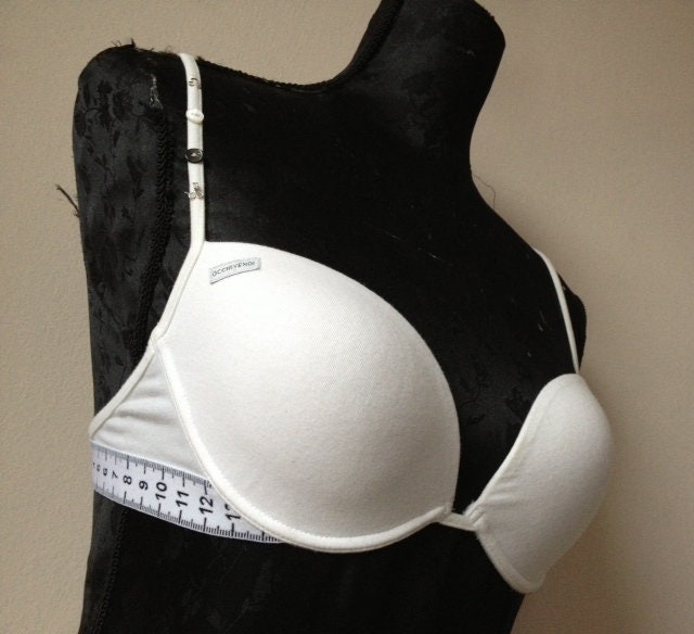 La Perla Messing Bandagier Maßband Weiß Baumwolle Eu 75C Uns 34C Italienisch Ungetragen Old Stock Gepolstert 2000 von NotThatSexy