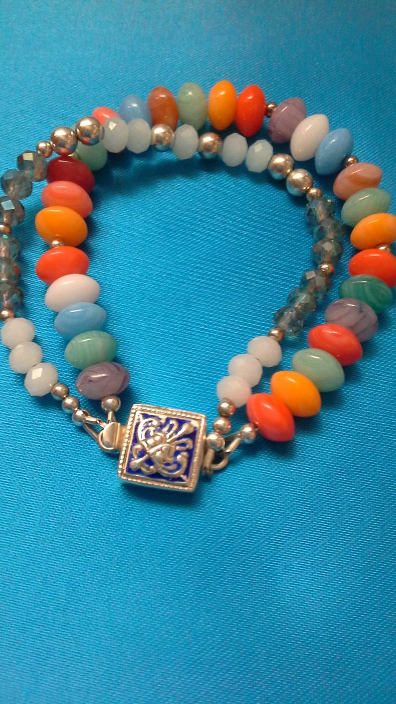 Regenbogen-Armband. Zweireihiges Armband. Sommerarmband. Armband Aus Sterlingsilber, Emaille Und Kristall Regenbogen-Armband. Zweireihiges Armband. Sommerarmband. Armband Aus Sterlingsilber, Emaille Und Kristall von Notonlyjewels