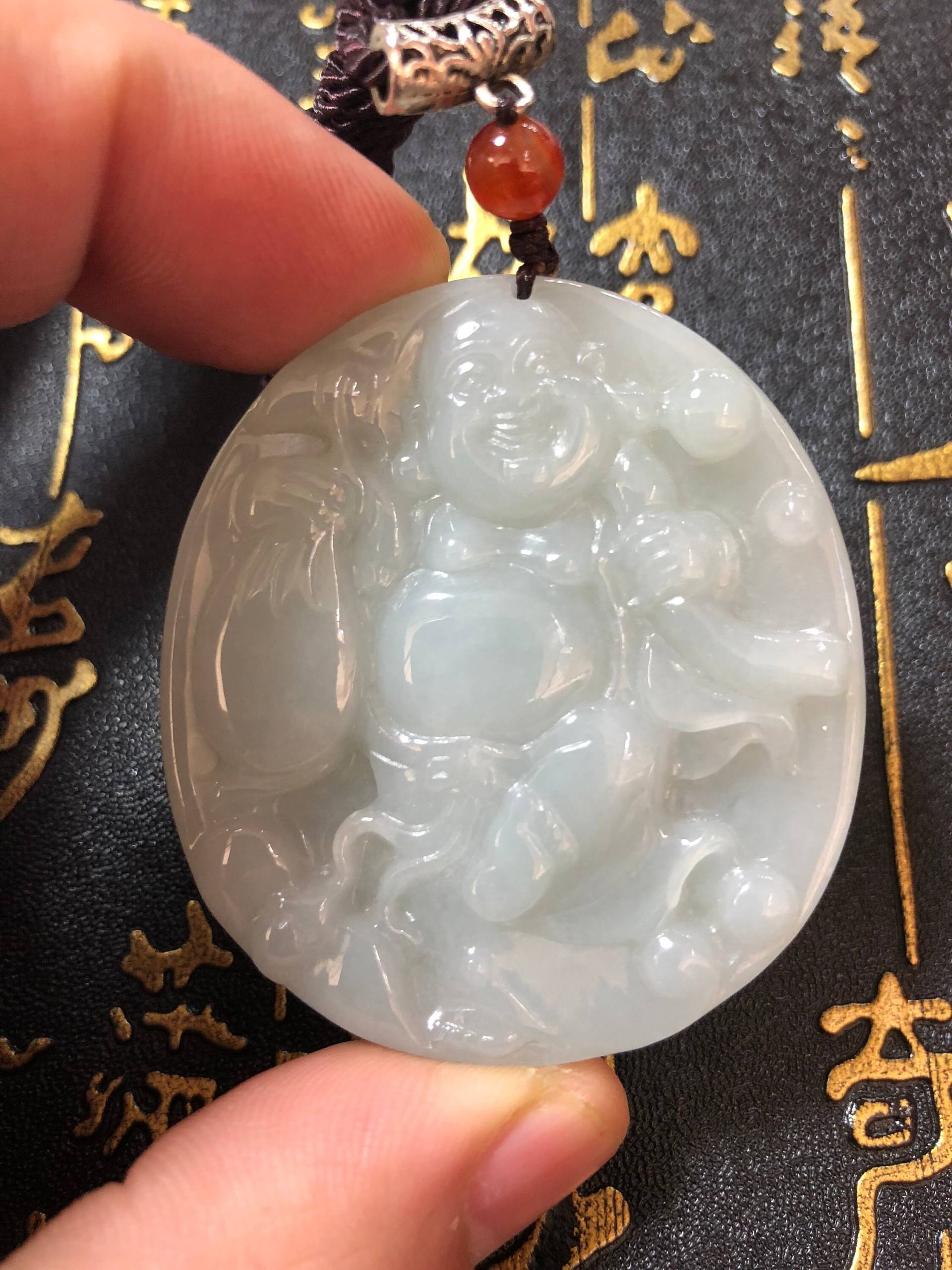 Natürliche Hellgrüne Jade Asia Glückliche Buddha Anhänger Lachen Maitreya Natürliche Hellgrüne Jade Asia Glückliche Buddha Anhänger Lachen Maitreya von NotsureCrafts