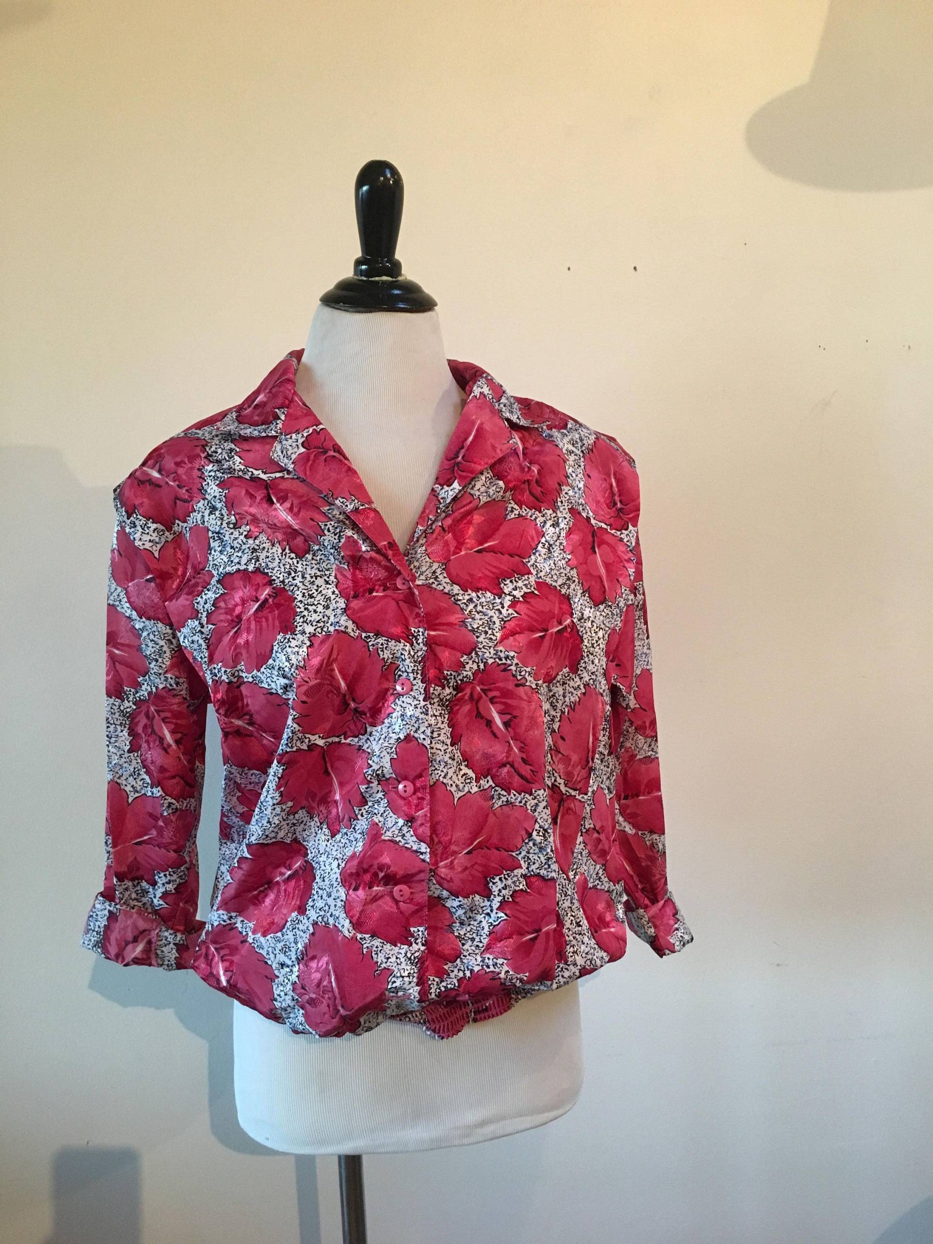 Vintage 1980Er Jahre Hell Blatt Bluse M/L Vintage 1980Er Jahre Hell Blatt Bluse M/L von NouveauBitche