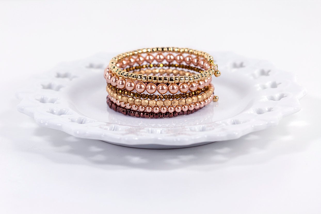Rose Gold Perle Armband Perlen Memory Wire Boho Stapeln von NouveauTique