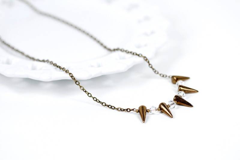 Spitze Halskette Swarovski Kristall Spike Kette Aus Messing von NouveauTique