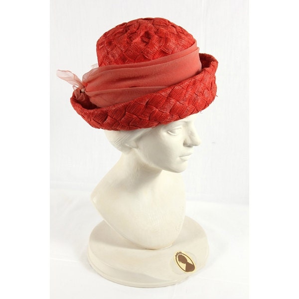 1960 Cappello Estivo Vintage in Paglia Con Nastro Organza von NouvelleVieAtelier