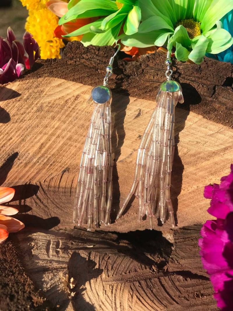 Champagne Beige Perlen Quastenohrringe Champagne Beige Perlen Quastenohrringe von NovaBeadsCreations