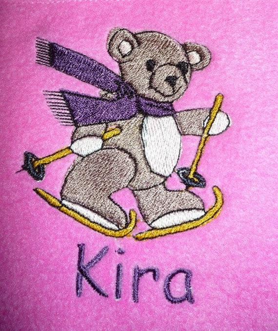 Kinderschal Bestickt Mit Motiv Und Namen von Nowodesign