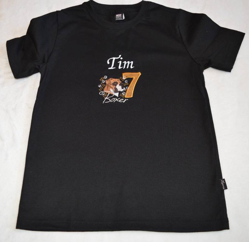 Kindershirt Mit Hund Bestickt von Nowodesign