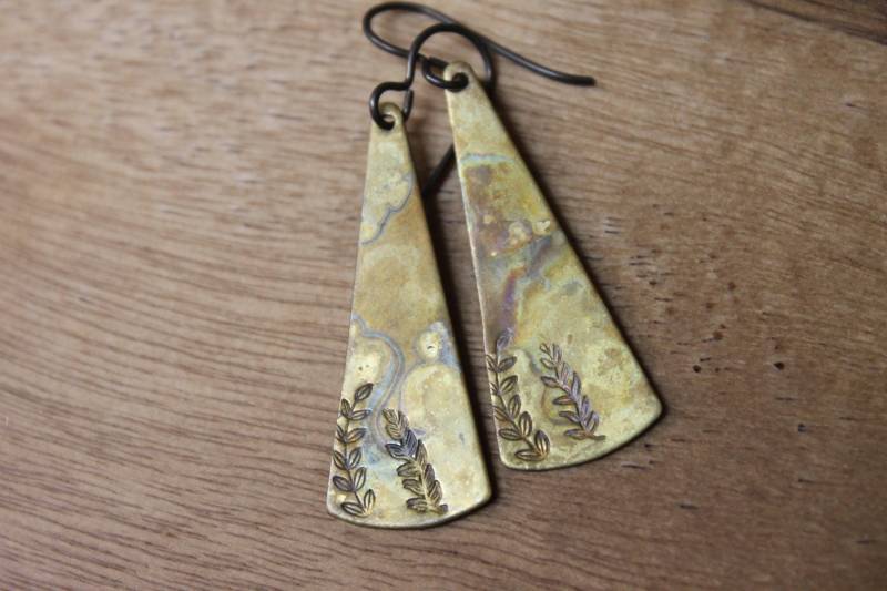 Hand Gestempelt Blatt Messing Ohrringe, Baumeln Und Tropfen Oxidierte Schmuck, Geschenke Für Naturliebhaber, Einzigartige von NtikArtJewelry