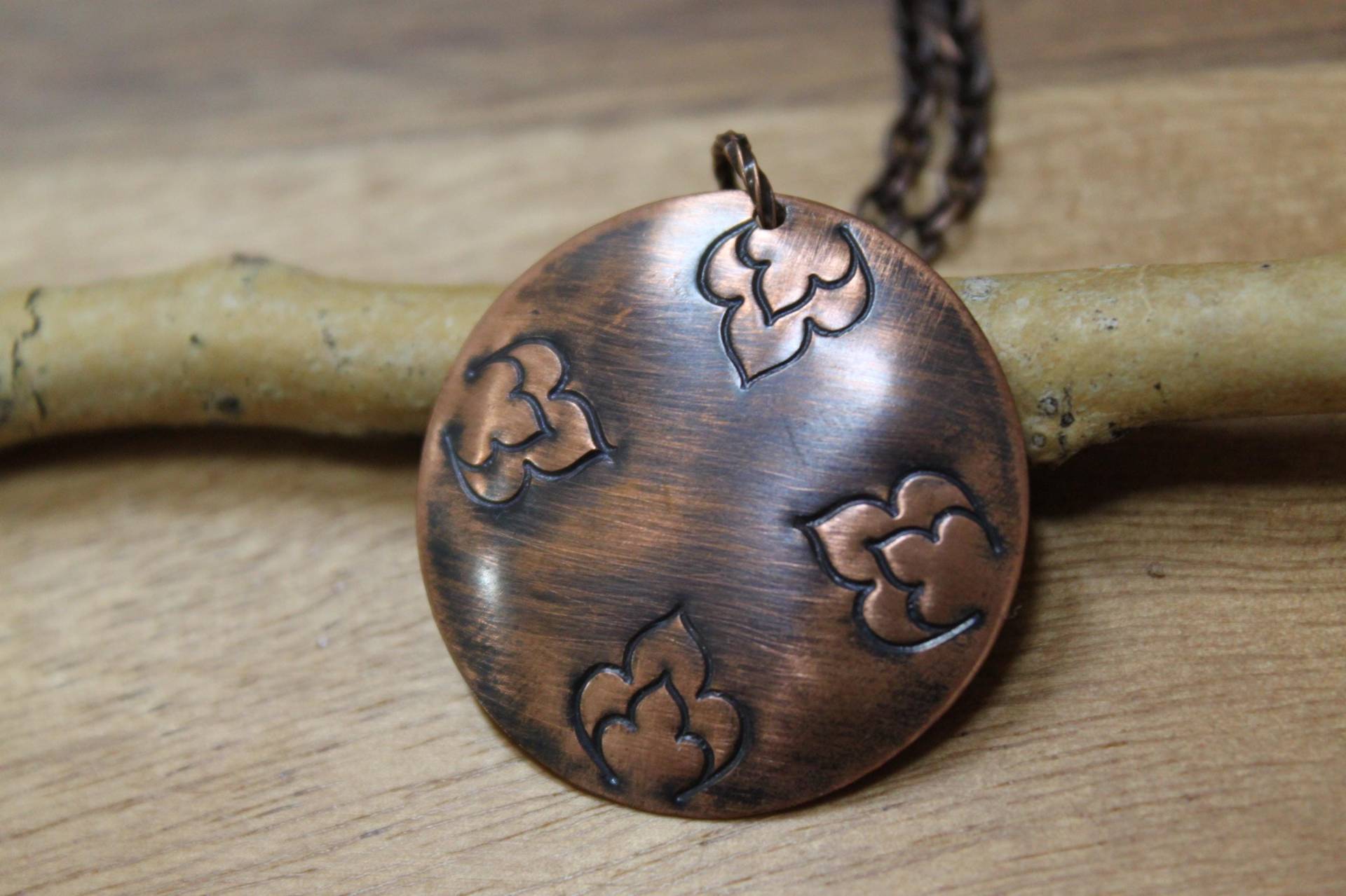 Hand Gestempelt Kupfer Blume Halskette, Boho Anhänger Schmuck, Natur-Liebhaber-Geschenke, Kupferschmuck von NtikArtJewelry