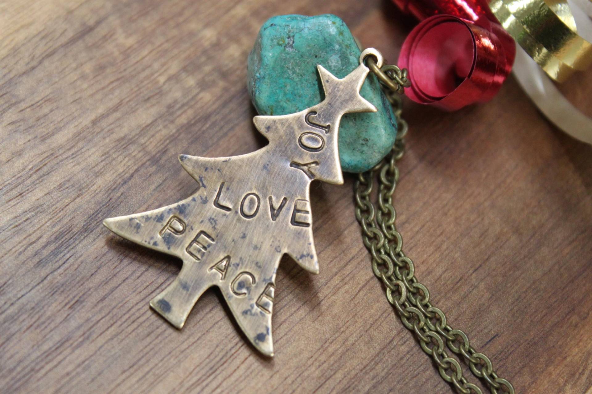 Hand Gestempelt Weihnachtsbaum Messing Anhänger, Boho Halskette, Oxidiertem Schmuck, Weihnachtsschmuck, Feiertage Anhänger von NtikArtJewelry