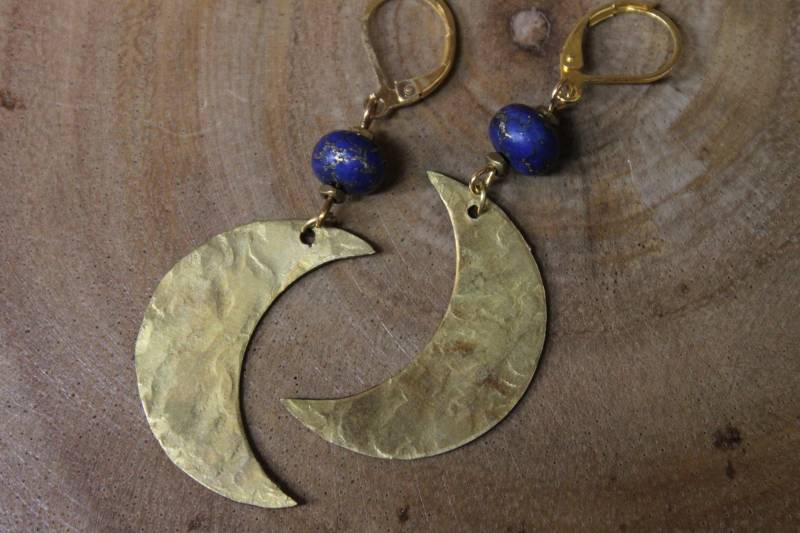 Lapis Mond Messing Boho Ohrringe, Baumeln Schmuck, Statement Ohrringe von NtikArtJewelry