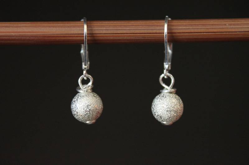 sterling Silber Ohrringe, Kugel Weihnachtsohrringe, Baumeln Tropfen Urlaub Weihnachtsschmuck von NtikArtJewelry