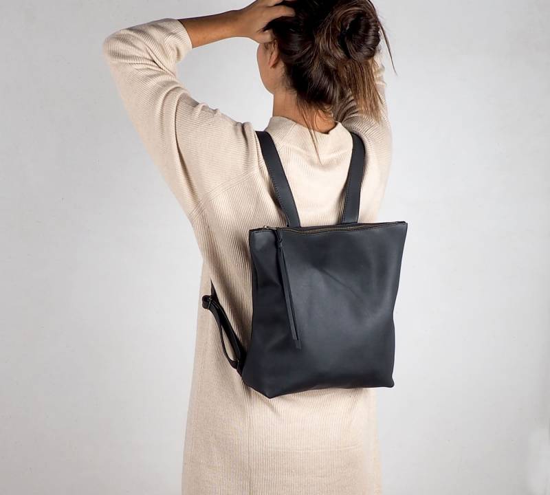 Frau Schwarz Leder Rucksack, Handgemachte Minimal Mutter Geschenke, Reißverschluss Rucksack Schwarz, Medium von Nubuckcuir