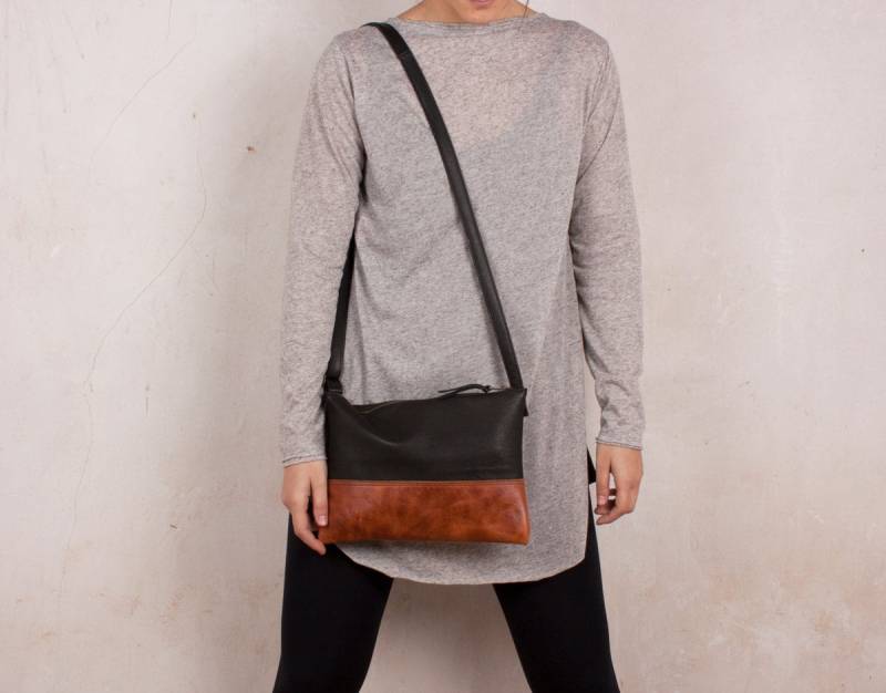 Kleine Ledertasche, Leder Umhängetasche, Schwarzes Geldbeutel, Geldbörse, Reißverschluss Handgemachte Ledertaschen Nubuckcuir von Nubuckcuir