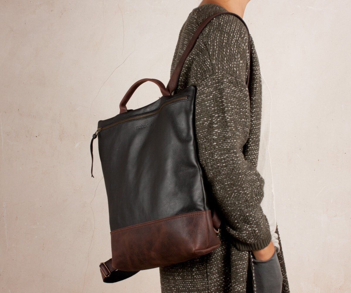 Schwarzer Lederrucksack Im Vintage-stil Für Herren, Western-Wickeltasche, Großer Lederrucksack, Alltäglicher Schwarzer Reiserucksack Schwarzer Lederrucksack Im Vintage-stil Für Herren, Western-Wickeltasche, Großer Lederrucksack, Alltäglicher Schwarzer Reiserucksack von Nubuckcuir