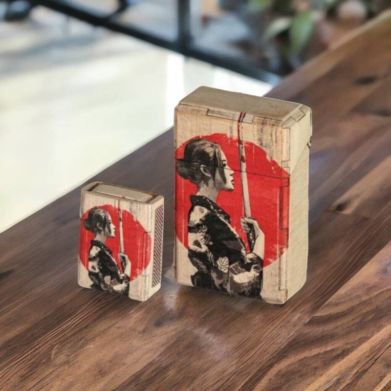 Zigarettenetui Mit Samurai Print, Extra Streichhözer Schachtel, Zigarettenbox Als Geschenk von NufNufEtuis