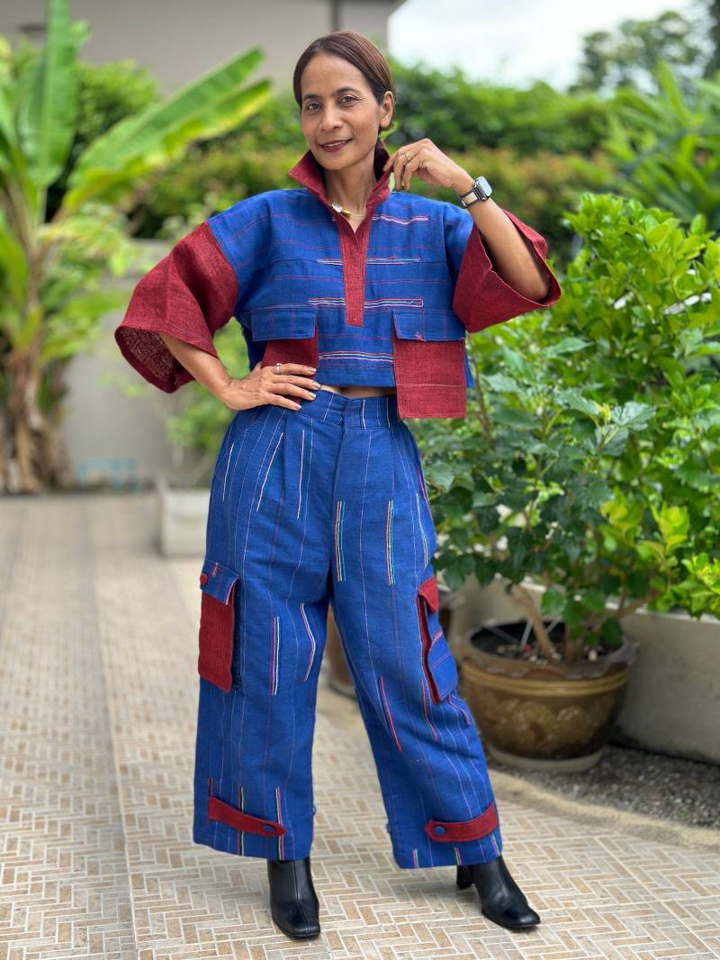 Handgewebtes Hanf Crop Top Blaue Pullover Tunika Aus Vintage Hill Tribe Stoff von Nuichan