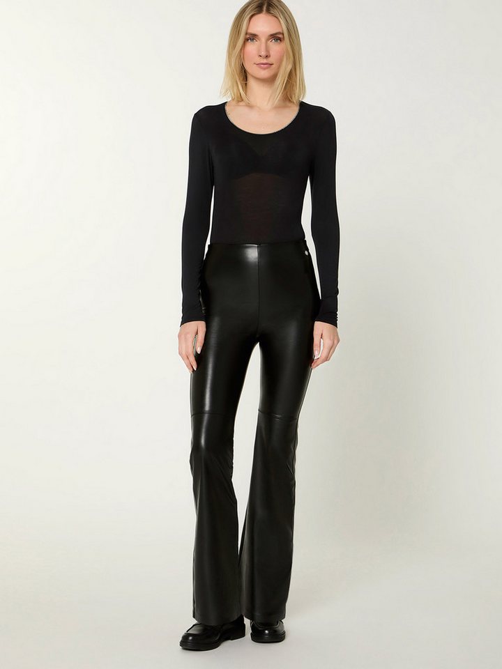 Nur Die Leggings NUR DIE x KILIAN KERNER Damen Vegane Flared Leggings in Leder-Optik eleganter Bootcut-Look - softe Innenseite - breiter Komfortbund von Nur Die