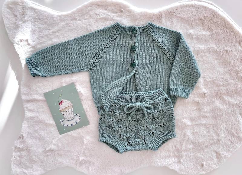 Baby Strickjacke Und Pumphose Im Set von NuschBoutique