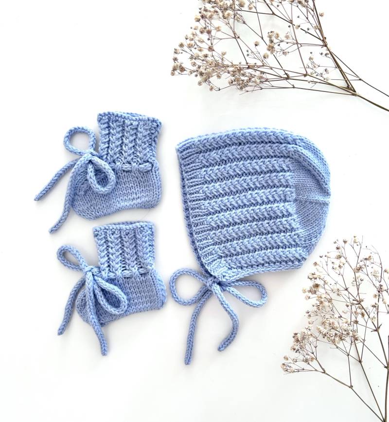 Baby Mütze Und Bootie Set Für Mädchen Oder Junge Wolle Handgestrickt von NuschBoutique
