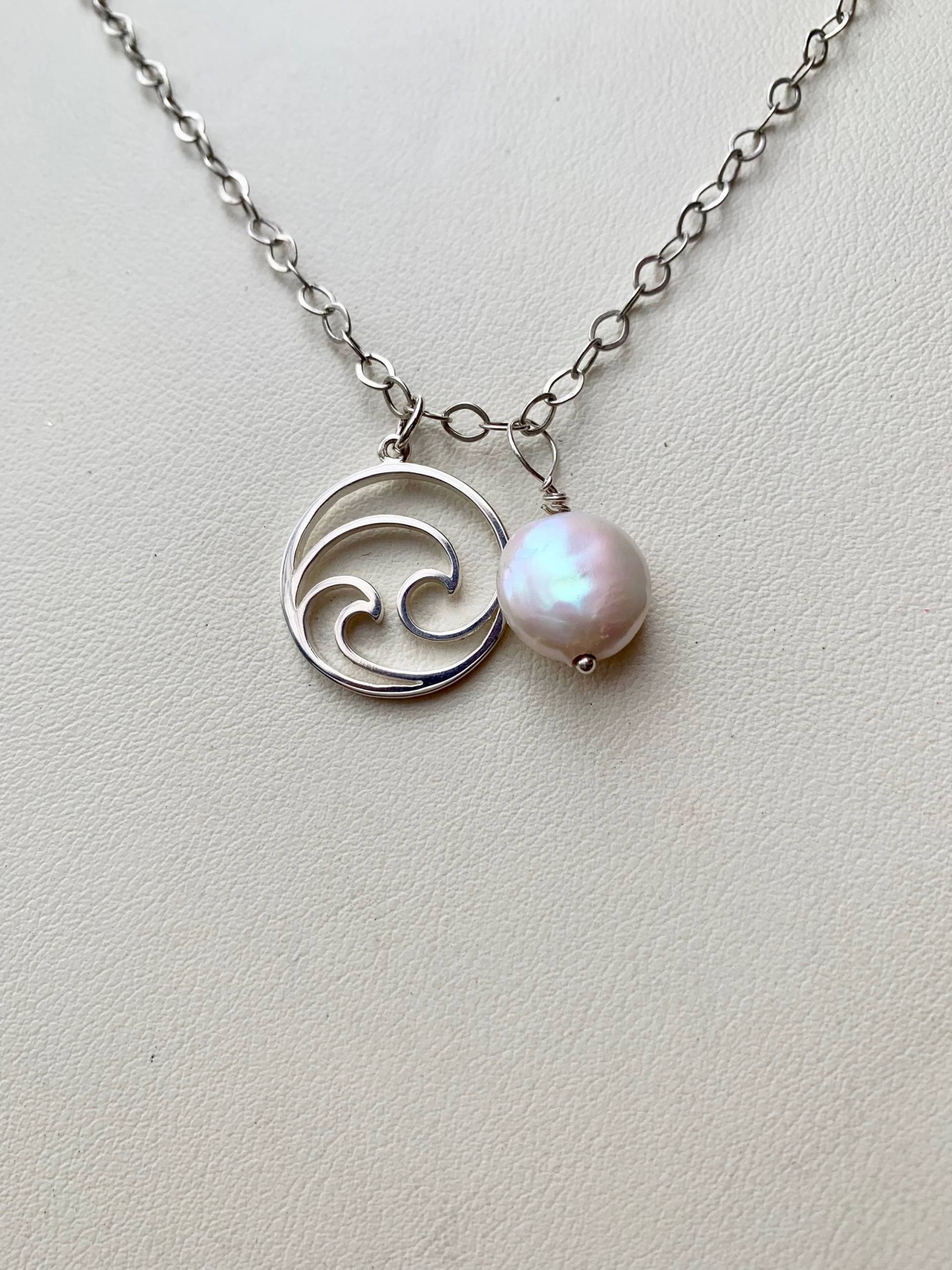 Die Liebe WelleMit Ihrer Wahl Der Perle Oder Edelstein Die Liebe WelleMit Ihrer Wahl Der Perle Oder Edelstein von NuttreeDesignJewelry