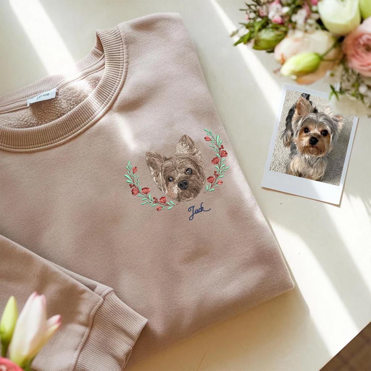 Besticktes Hunde Portrait Shirt, Personalisiertes Hund T-Shirt, Custom Pet Sweatshirt, Individuelle Pullover, Geschenk Hundeliebhaber Besticktes Hunde Portrait Shirt, Personalisiertes Hund T-Shirt, Custom Pet Sweatshirt, Individuelle Pullover, Geschenk Hundeliebhaber von NuvicaEU