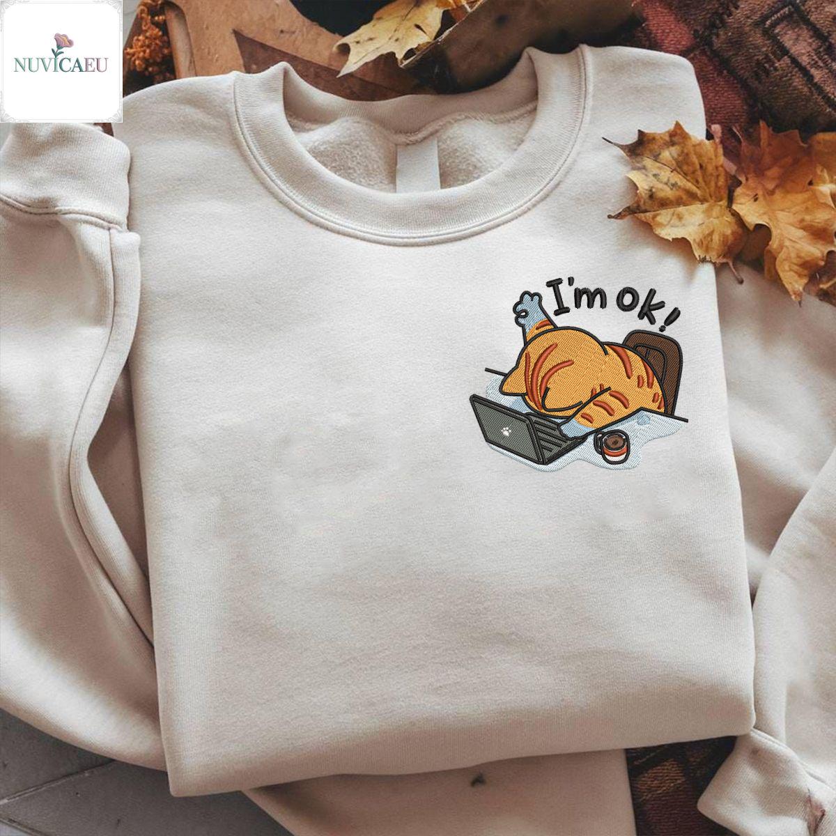 Embroidery I'm Ok Cat Fall Shirt, Halloween Cute T-Shirt, Computer Sweatshirt, Animal Lover T-Shirt Embroidery I'm Ok Cat Fall Shirt, Halloween Cute T-Shirt, Computer Sweatshirt, Animal Lover T-Shirt von NuvicaEU