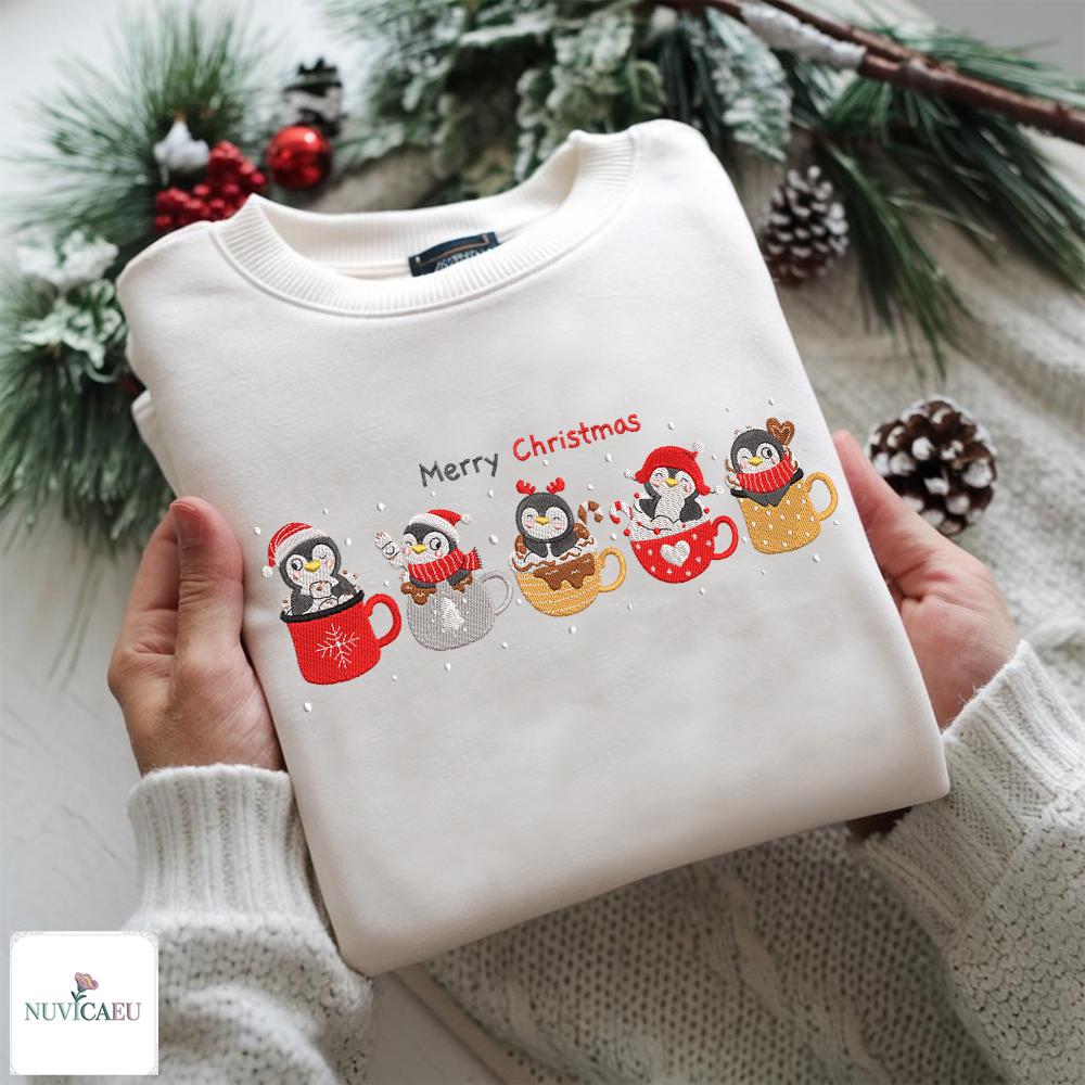 Gesticktes Merry Christmas Pinguin Sweatshirt, Lustiger Weihnachts Pullover, Stickerei Tiermotiv Shirt Geschenk Gesticktes Merry Christmas Pinguin Sweatshirt, Lustiger Weihnachts Pullover, Stickerei Tiermotiv Shirt Geschenk von NuvicaEU
