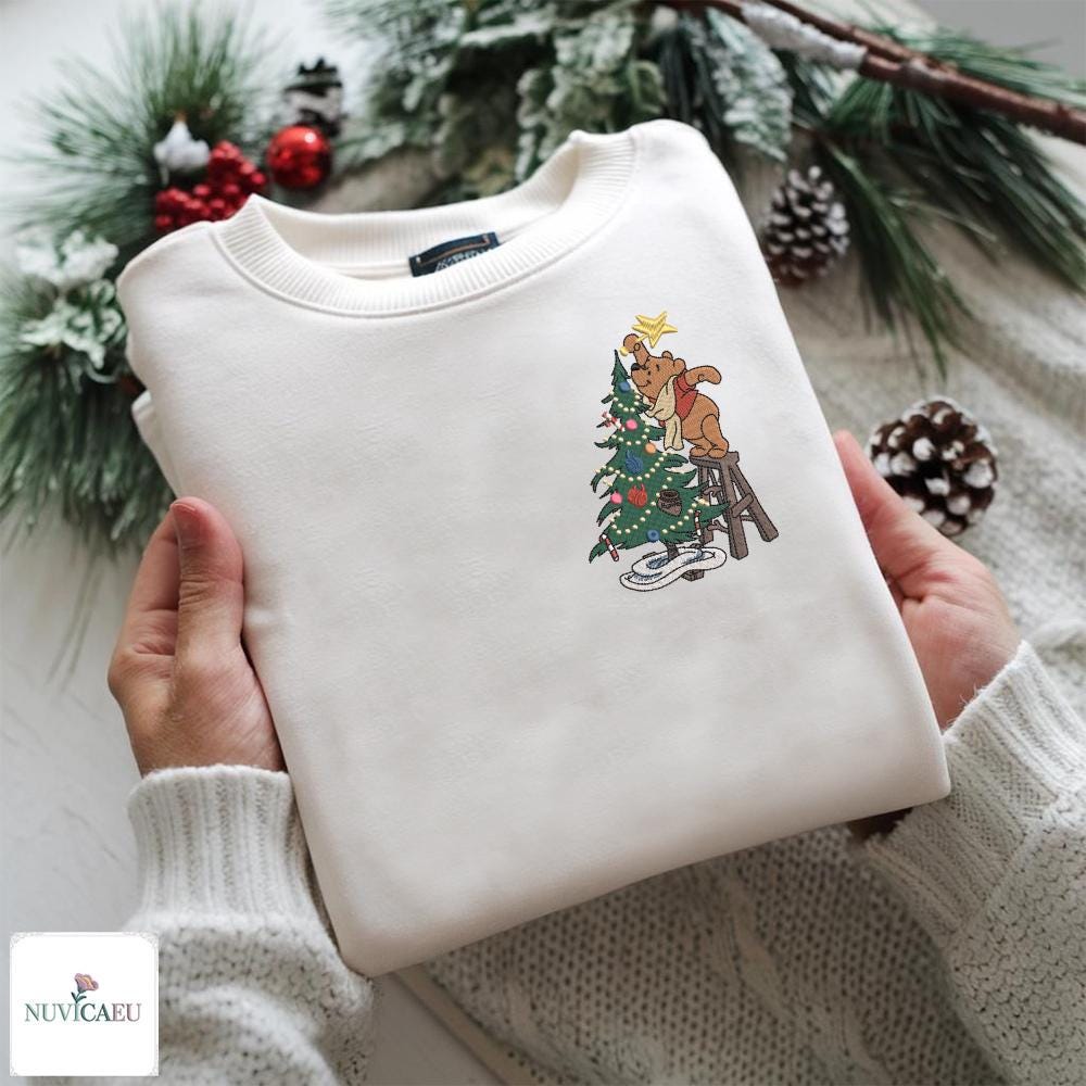 Gesticktes Weihnachts Hund Sweatshirt, T-Shirt Mit Und Tannenbaum, Unisex Winter Pullover, Weihnachtskleidung Bestickt Gesticktes Weihnachts Hund Sweatshirt, T-Shirt Mit Und Tannenbaum, Unisex Winter Pullover, Weihnachtskleidung Bestickt von NuvicaEU