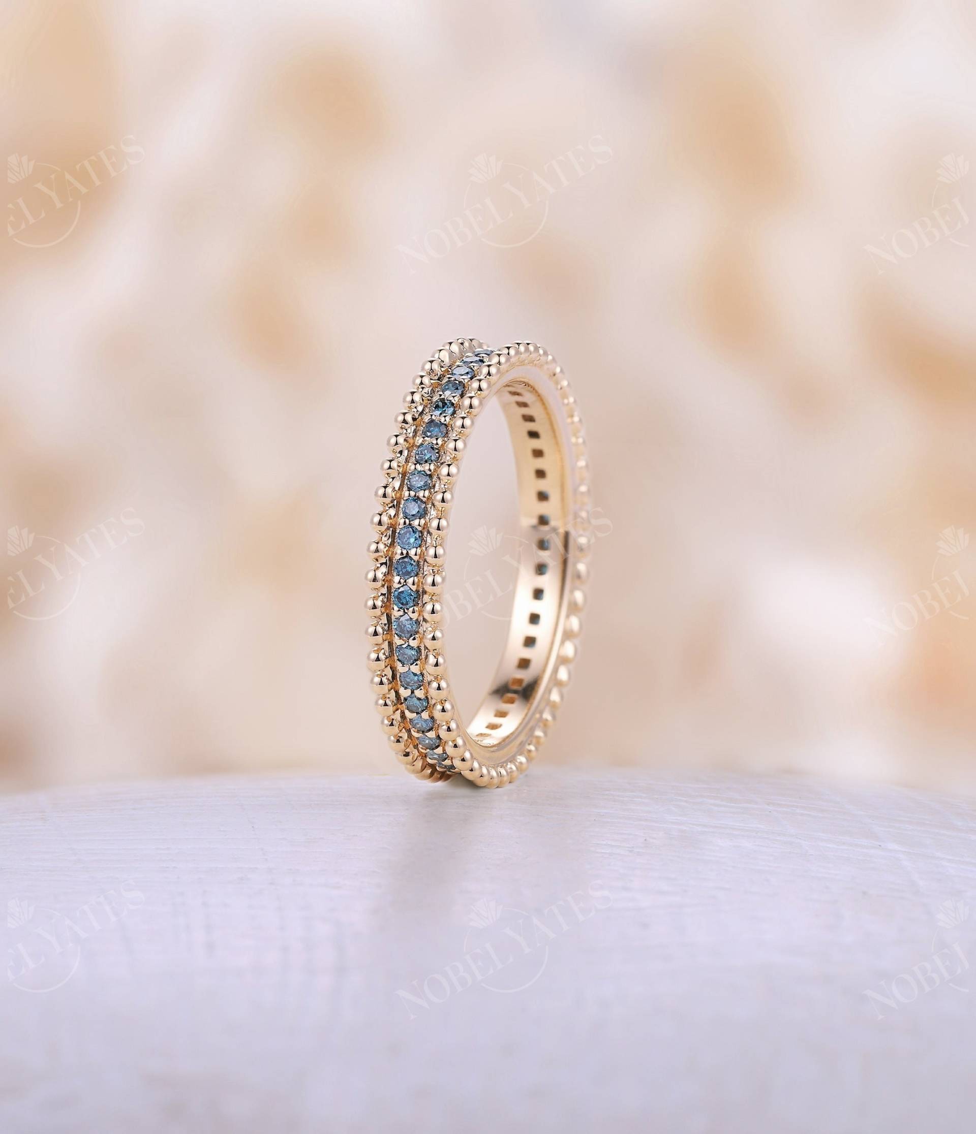 Art-Deco-Sapphire Hochzeit Band Vintage Gelbgold Ring Volle Ewigkeit Ehering Einzigartige Pflastern Braut Jahrestag Versprechen von NyFineJewelry