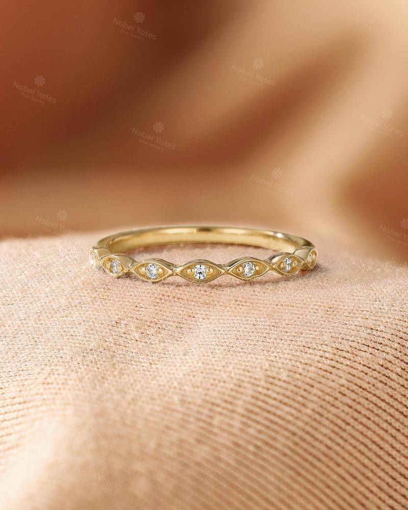 Halbe Ewigkeit Diamant Ehering Art Deco Runder Vintage 14K/18K Gelbgold Band Antiker Brautversprechen Jahrestag Ring von NyFineJewelry