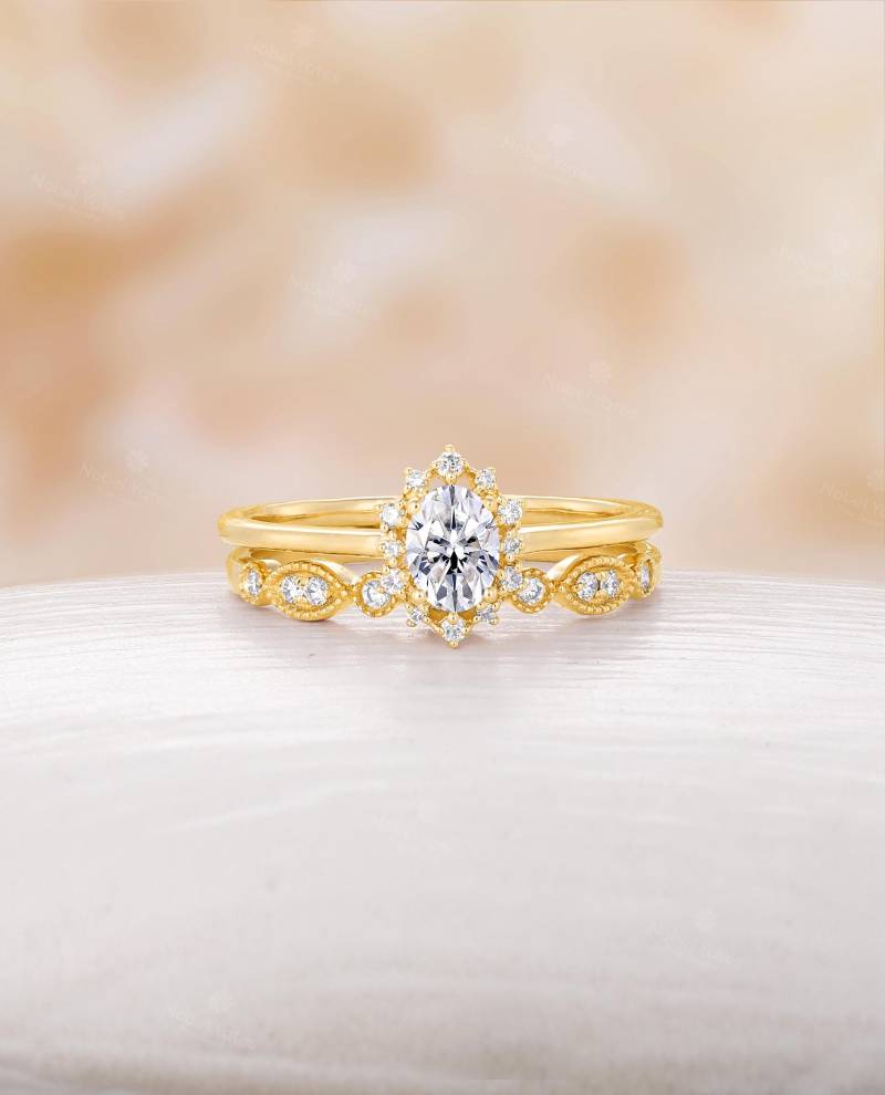 Im Labor Gewachsene Diamant Verlobungsring Set, Oval Diamantring Mit Halo, 18K Roségold Ehering, Benutzerdefinierte Edelstein Ring Personalisierte von NyFineJewelry