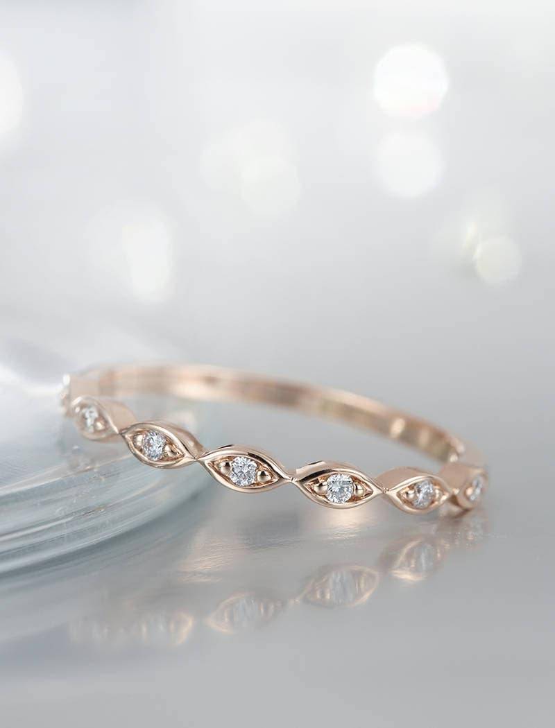Rose Gold Ehering Art-Deco-Diamant Vintage Halbe Eternity Band Passende Antike Zierliche Stapeln Braut Versprechen Ring Jubiläum von NyFineJewelry