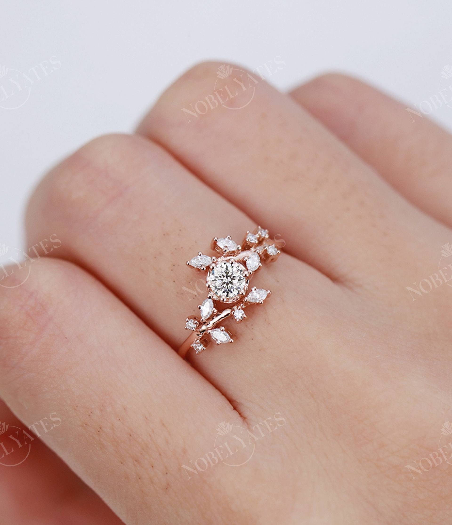 Rose Gold Moissanite Verlobungsring Jahrgang Diamant Cluster Ring Prong Einzigartige Blatt Stil Hochzeit Brautring Versprechen Jahrestag von NyFineJewelry