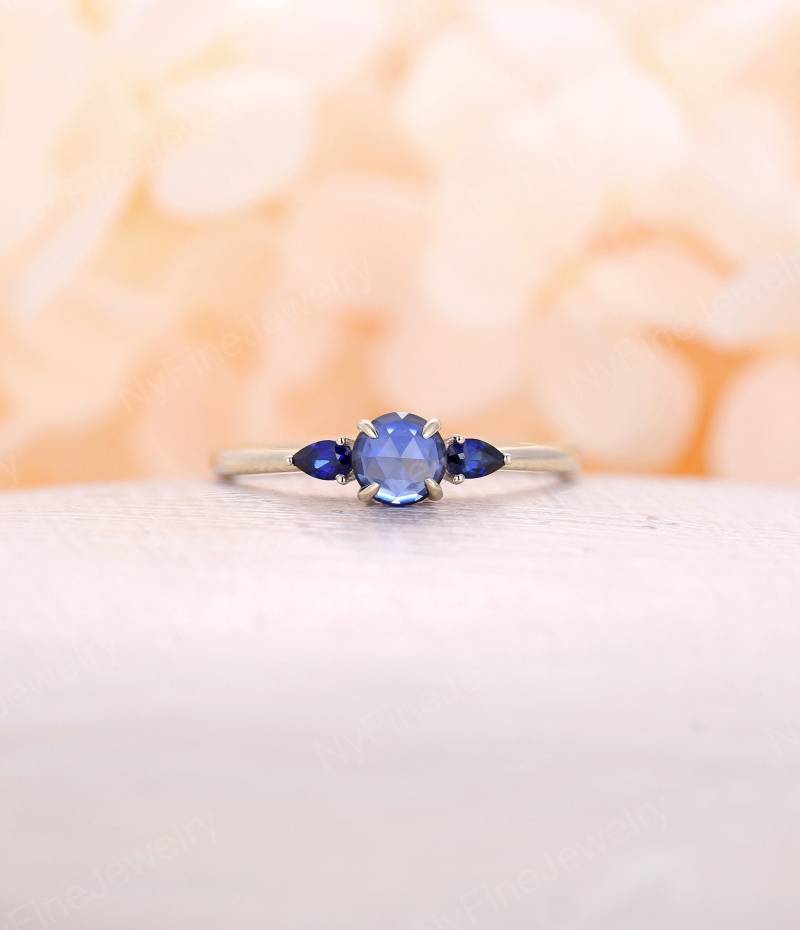 Rosenschliff Saphir Verlobungsring Rundförmiger Ring Weißgold Hochzeit Jubiläum Versprechen von NyFineJewelry