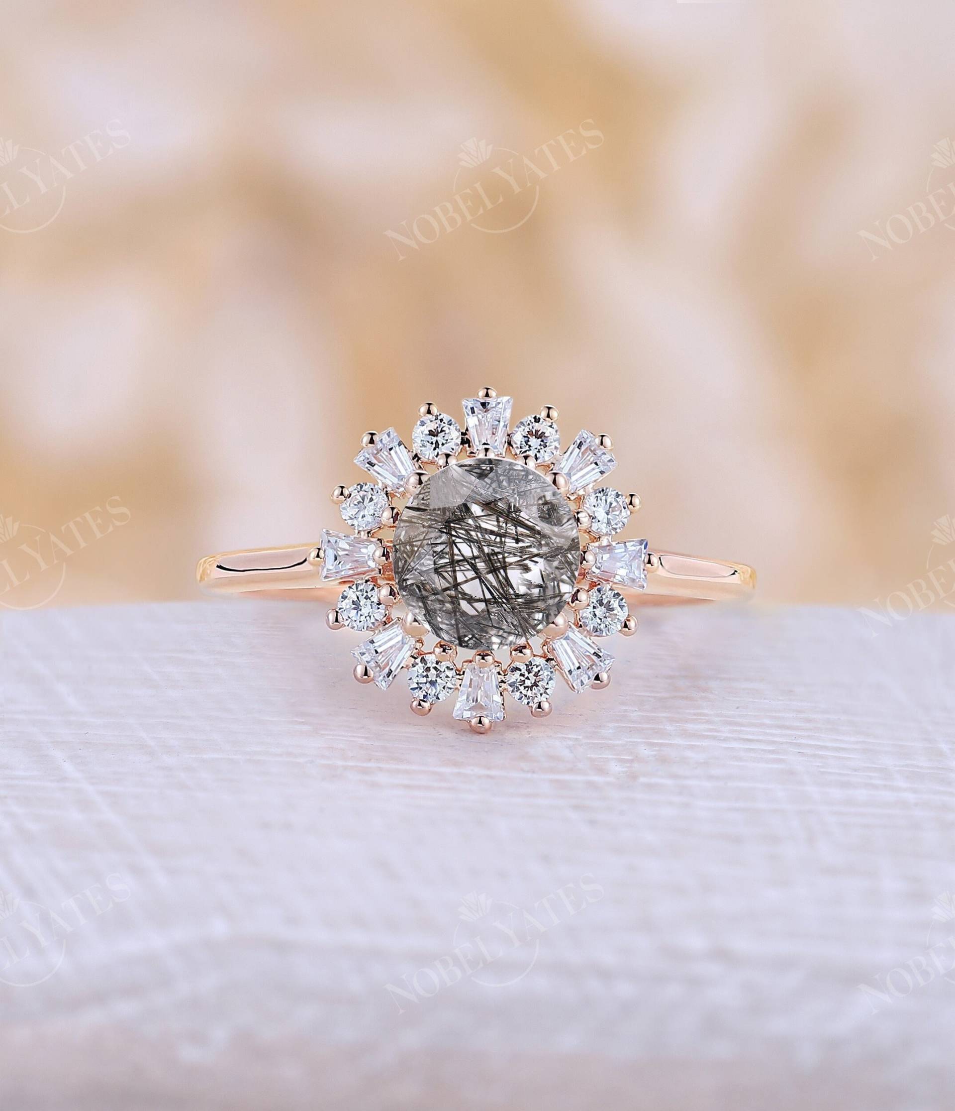 Verlobungsring Art Deco Schwarzer Rutilquarz Roségoldring Rundschliffring Diamant Haloring Vintage-Ring Cz-Ring Brautring Prongring Schwarzer von NyFineJewelry