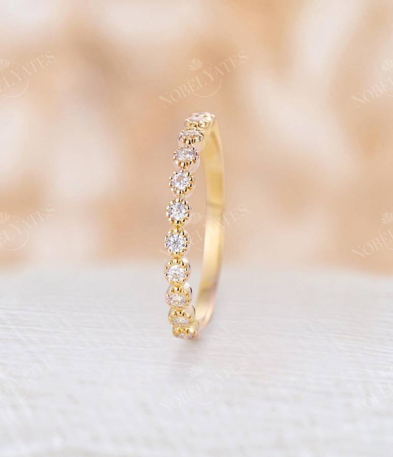 Zarte Natürliche Diamant Ehering, 18K Gelbgold Milgrain Ring, Halbe Ewigkeit Vintage Stapelbar Passende Ringe Für Frauen von NyFineJewelry