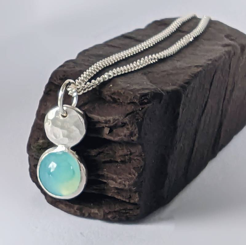 Recycled Sterling Silber Blauer Achat Anhänger von NyakiPunkJewellery