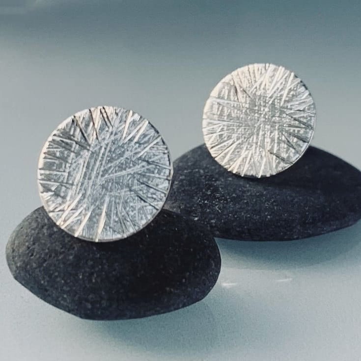 sterling Silber Kratz Ohrstecker Modernes Oxidiertes Design sterling Silber Kratz Ohrstecker Modernes Oxidiertes Design von NyakiPunkJewellery