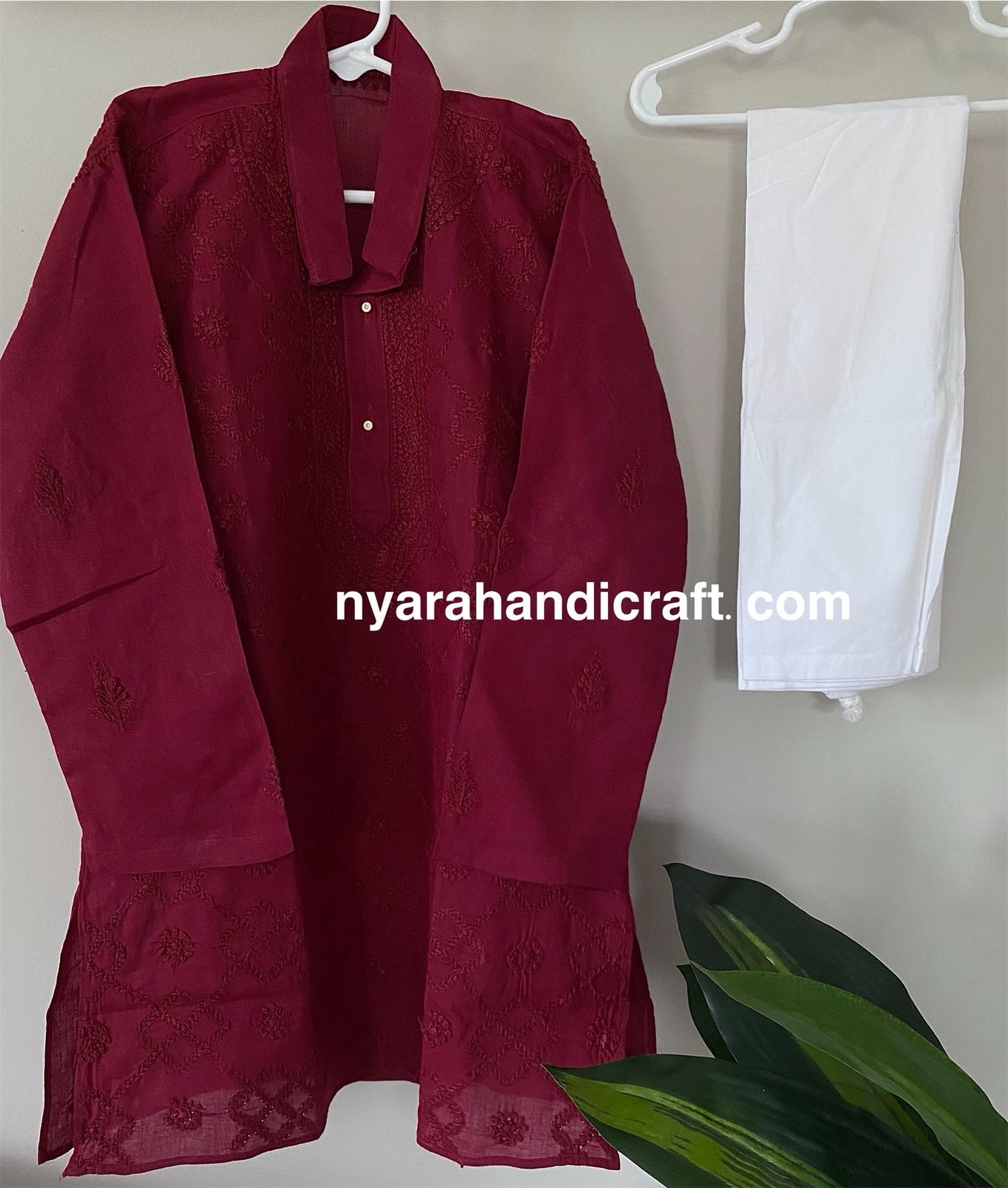 Jungen Baumwolle Maroon Chikankari Kurta Pyjama Set/Kostenloser Versand in Us von NyaraHandicraft