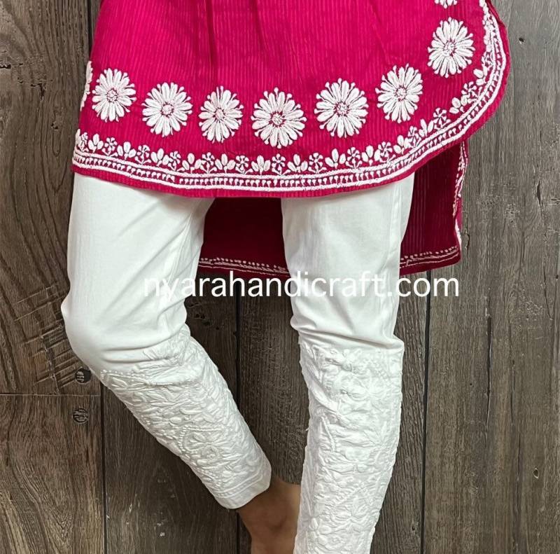 Lucknow Chikankari Dehnbare Baumwollhose/Knöchellang Handbestickt von NyaraHandicraft