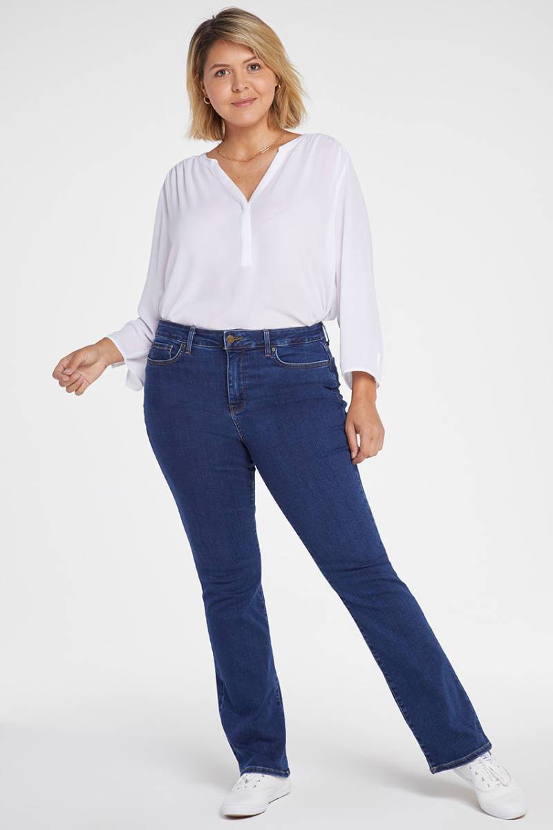 Barbara Bootcut Mittelblau Premium Denim (Plus) | Quinn von Nydj