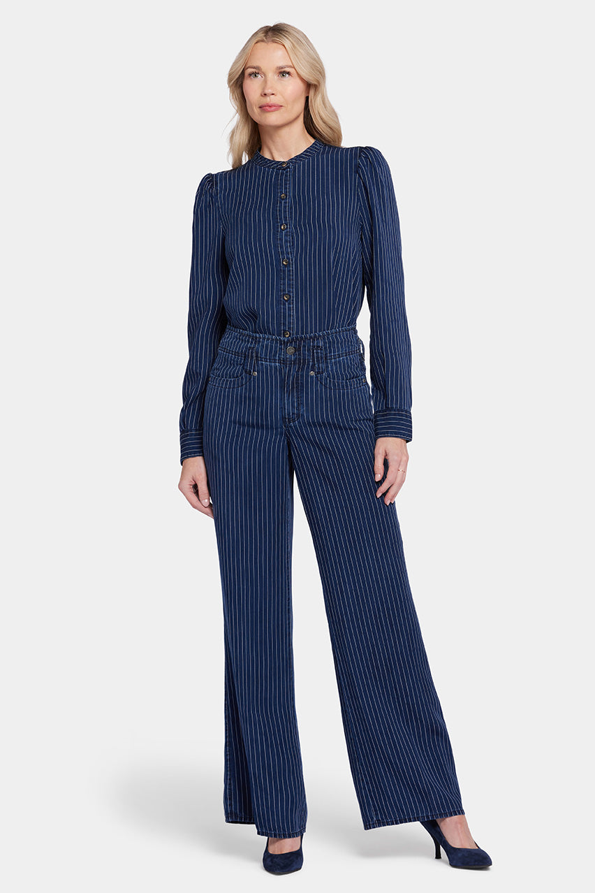 High Rise Teresa Wide Leg Jeans Dunkelblau Gestreifter Premium Denim | Dark Ocean Stripe von Nydj