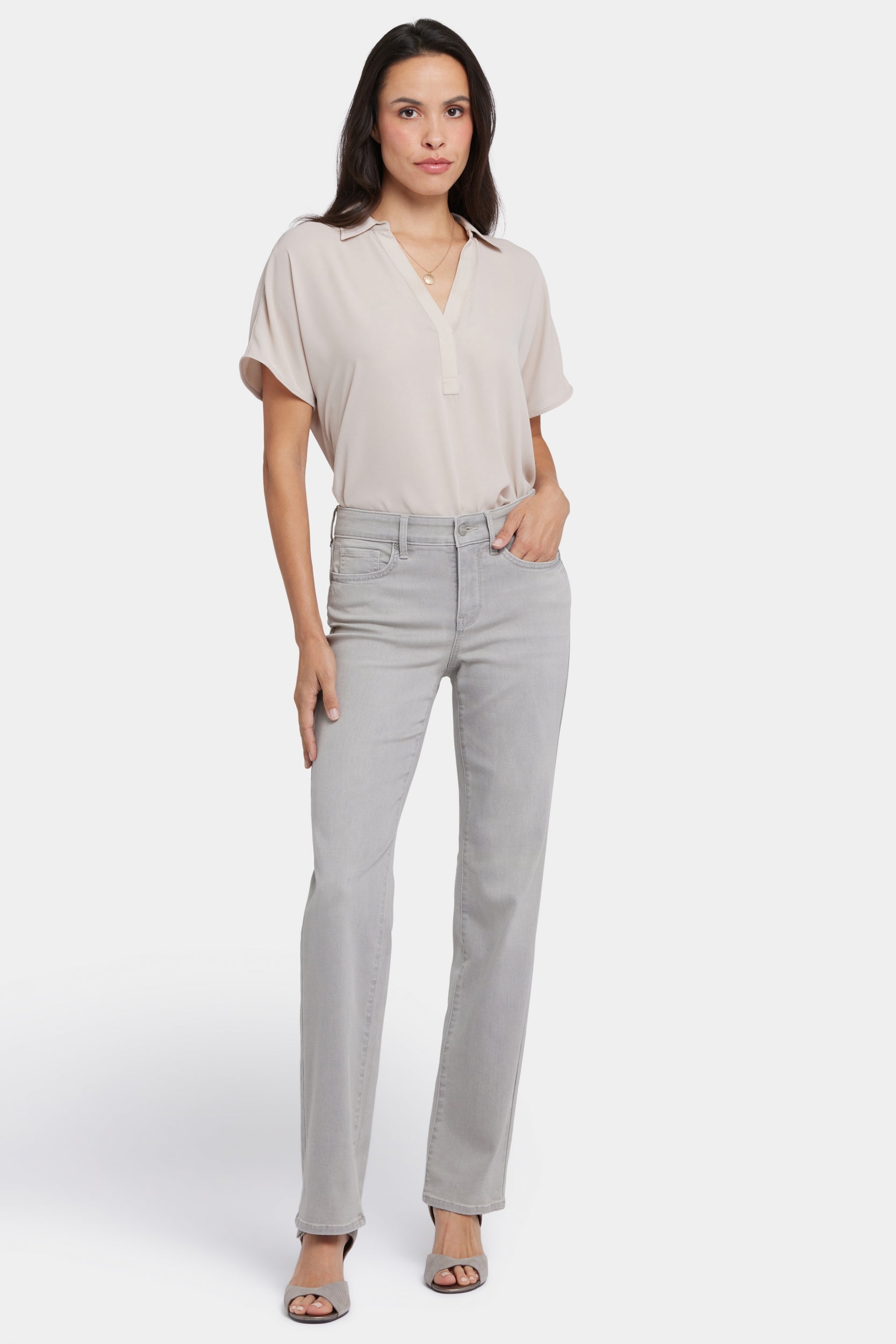 Marilyn Straight Jeans in Petite | Grenada Mist von Nydj
