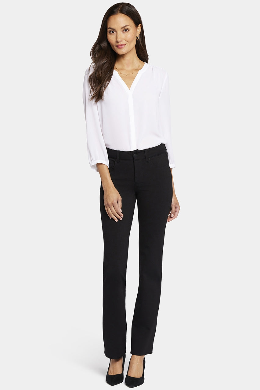 Marilyn Straight Pants in Ponte Strick | Black von Nydj
