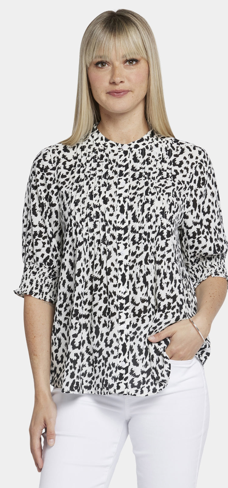 Pleated Short Sleeved Blouse Tierprint | Gato von Nydj